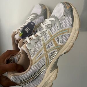 ASICS Women's White and Gold Sneakers